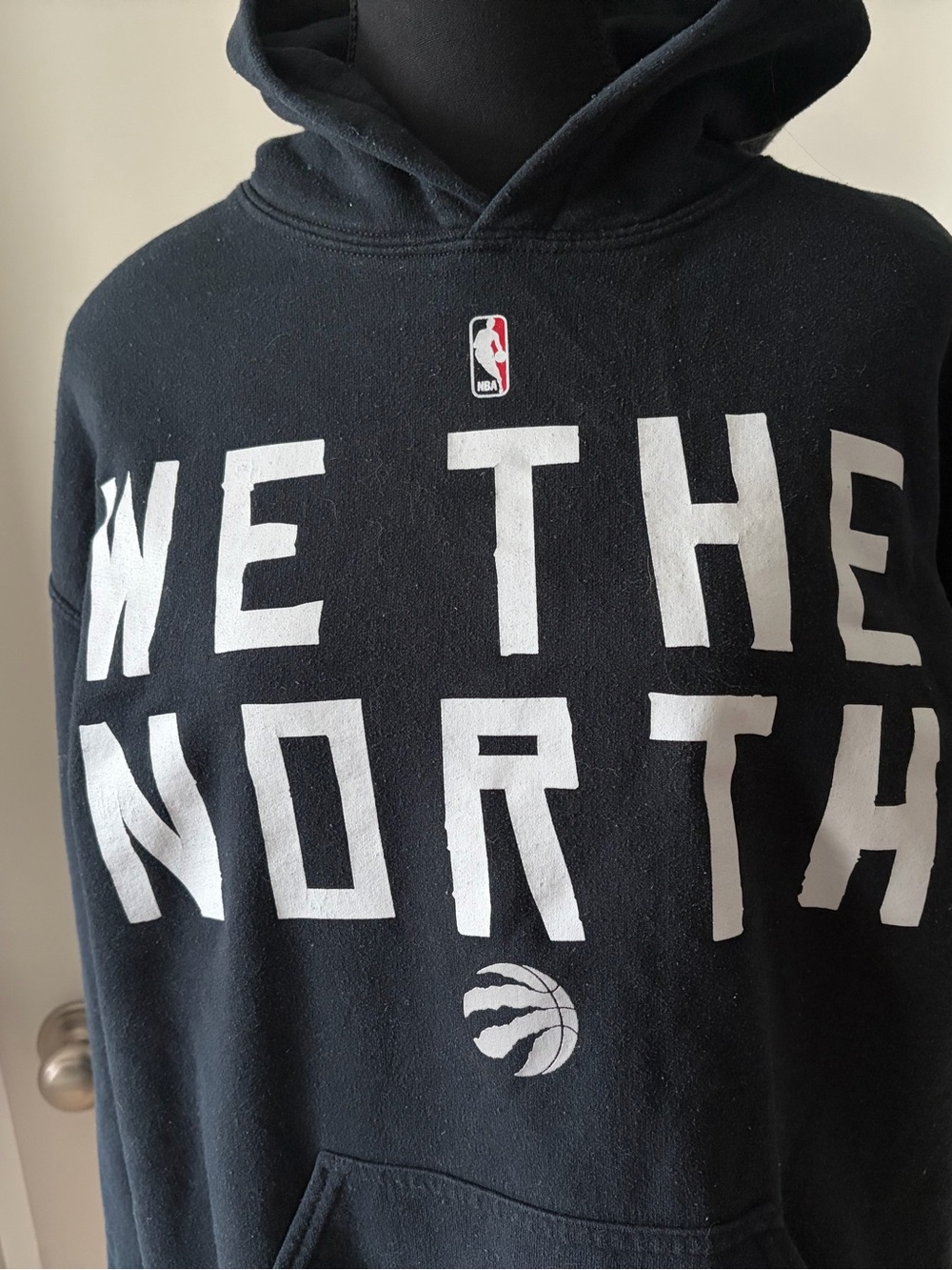 Toronto Raptors NBA Hoodie - Picture 2 of 4
